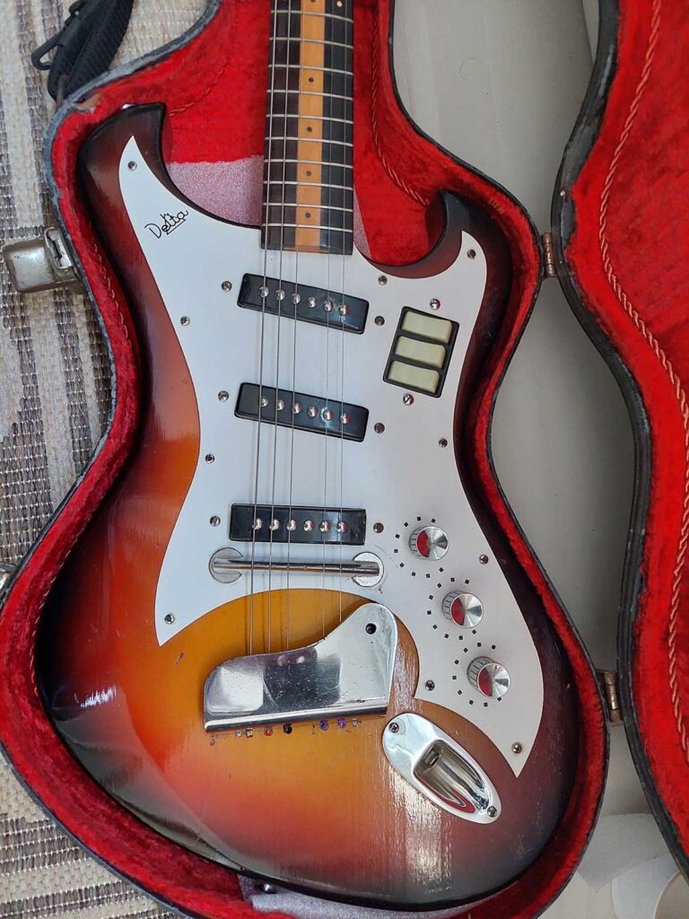 Guitarra Delta Bermuda II – década de 1960 - Estúdio 141